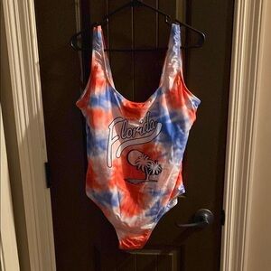 NWT ONE PC Woman’s Florida Tie-Dye Swimsuit Size 2X